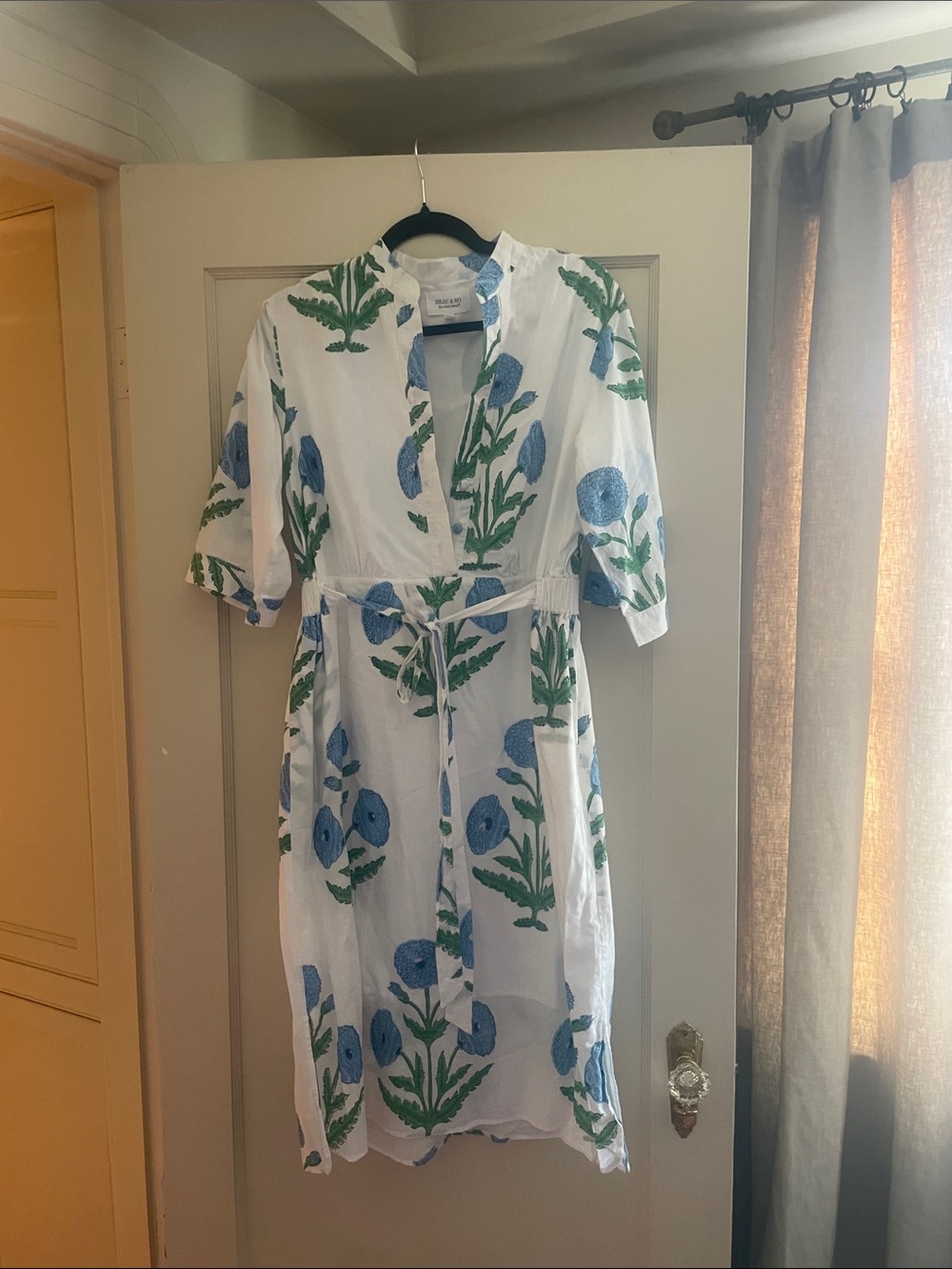 White Midi Dress with Blue Floral Print and Tie Waist